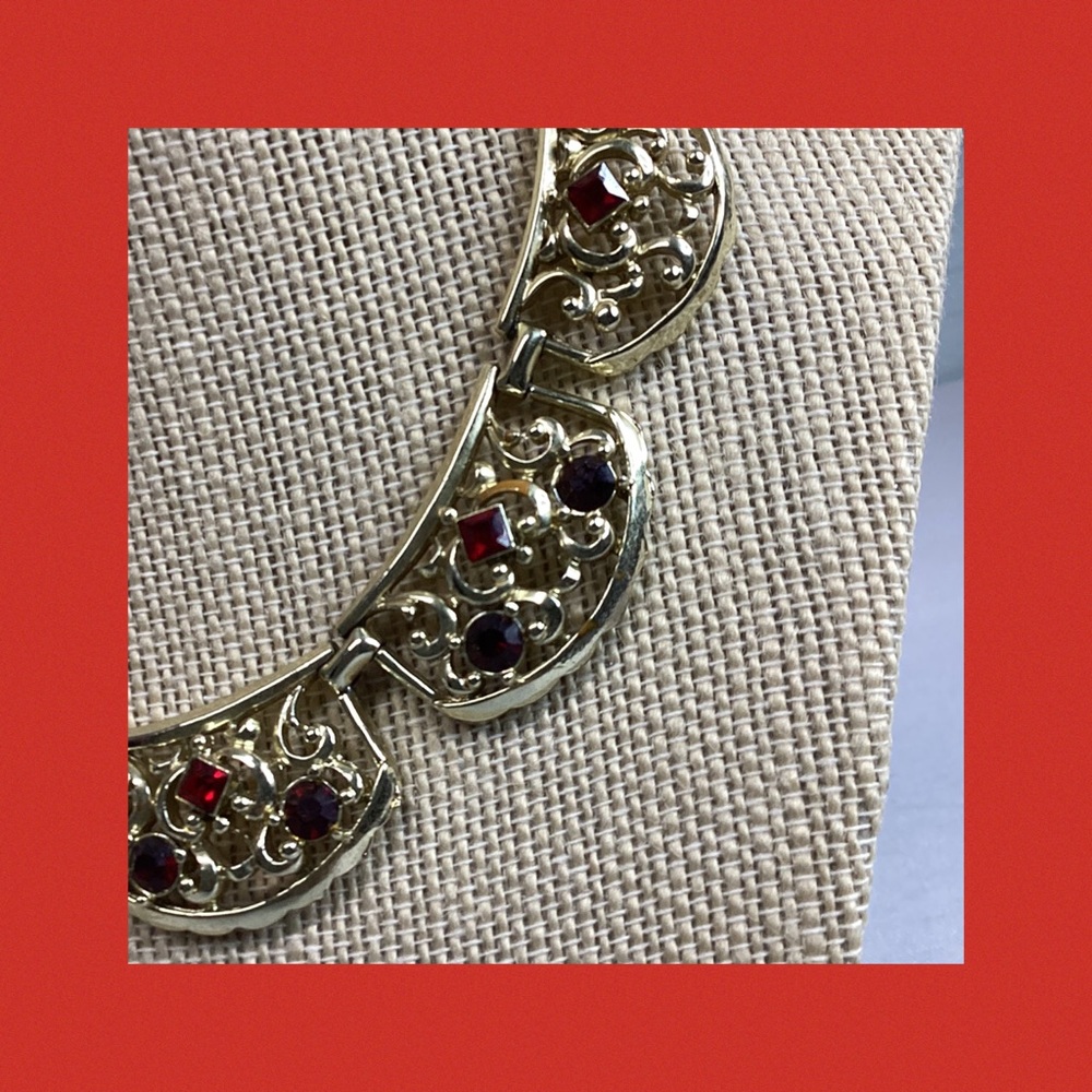 Elegant Gold And Red Necklace - image 5